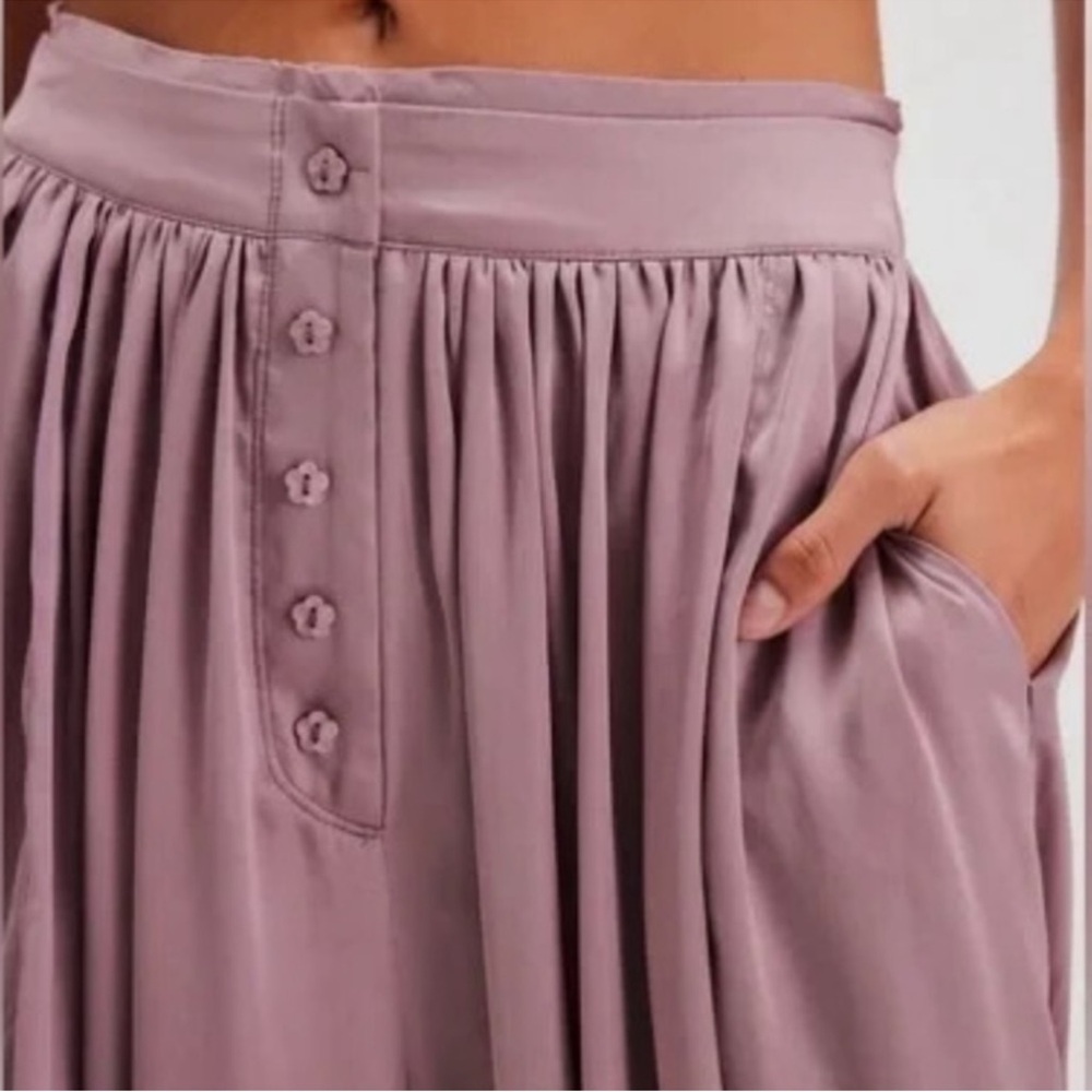 FREE PEOPLE | ✨NEW✨ Night Special Solid Pants in Woodrose - Picture 3 of 4